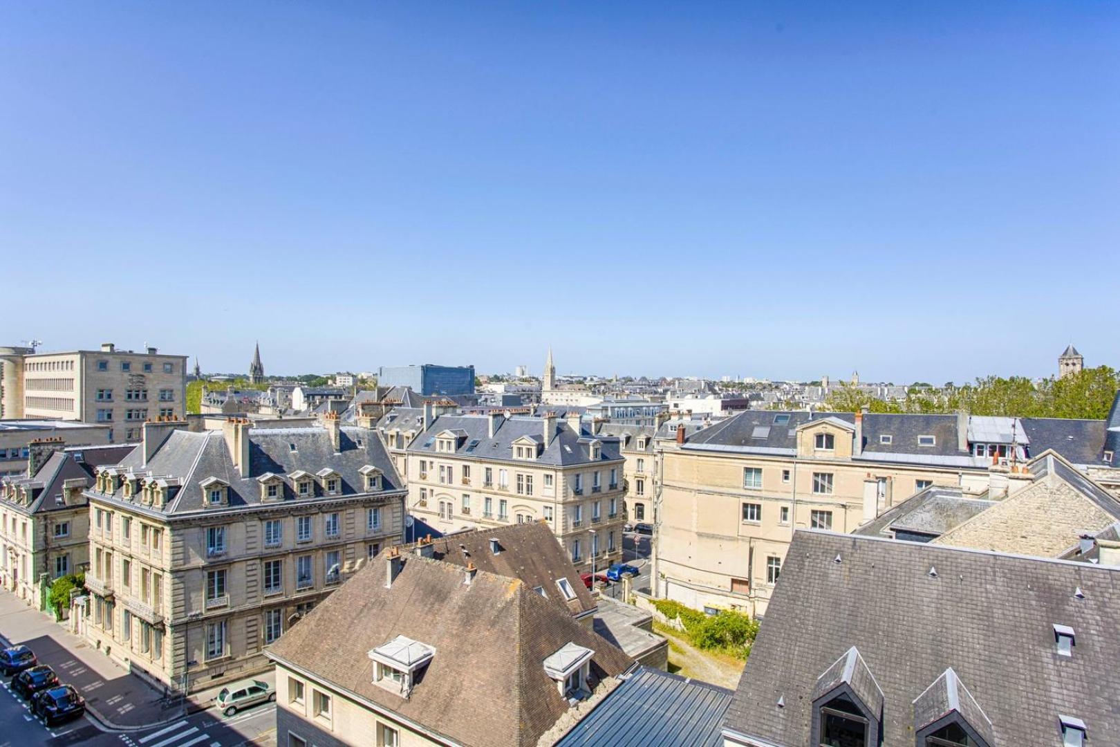 Panoramic Suite Unique View & Private Parking Caen Esterno foto